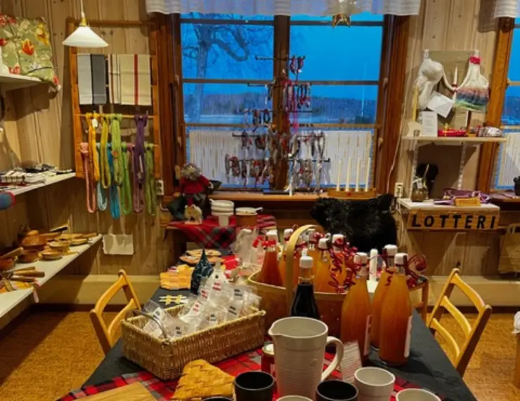 Foto från Julmarknad hos Rudskogaslöjdarna